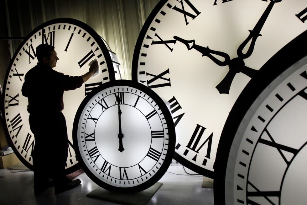 Clocks Spring Forward This Sunday: Don't Forget to Lose an Hour