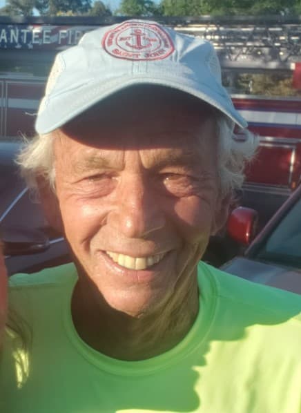 Basketball Court Named for Legendary El Cajon Valley Coach Randy Robinson